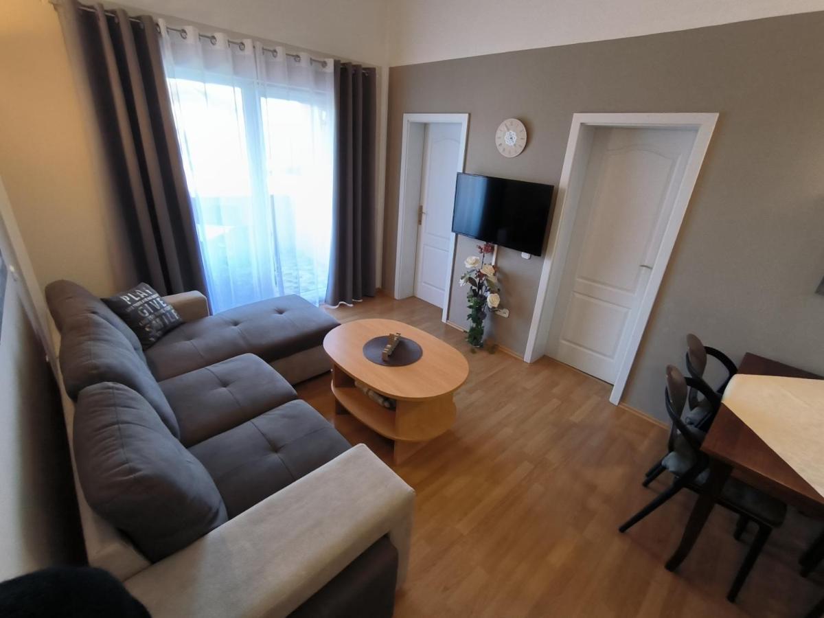 Apartments Kimm Пореч Екстер'єр фото