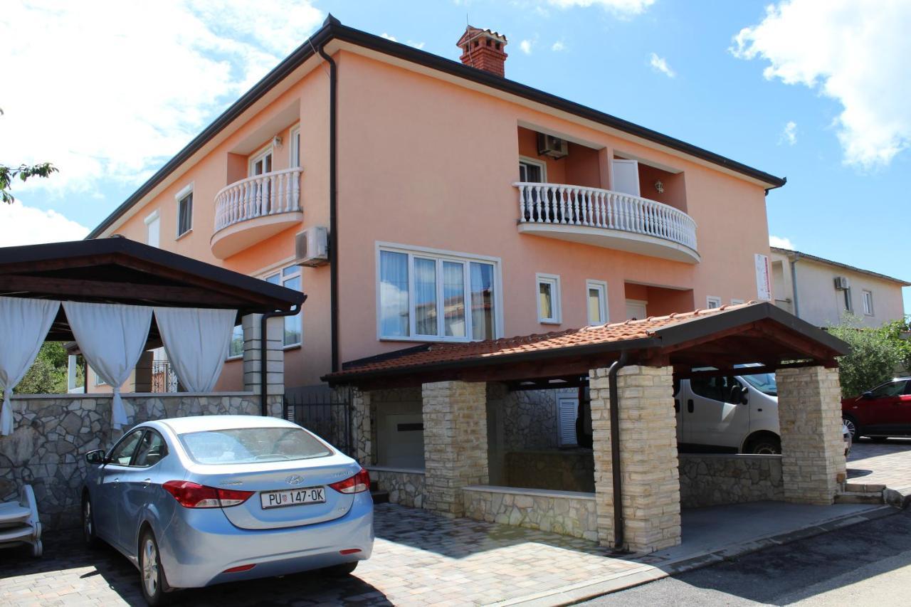 Apartments Kimm Пореч Екстер'єр фото